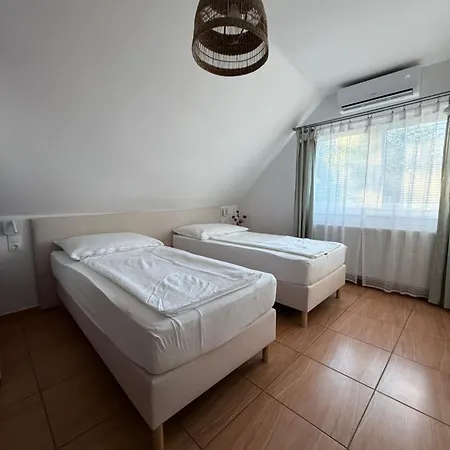 Munkacsy Apartment